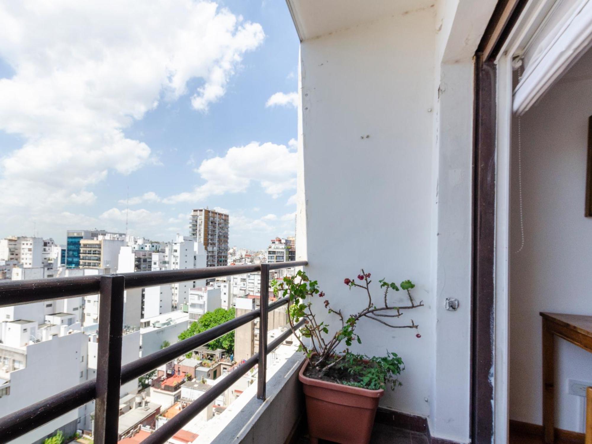 Nuoma Arenales - Piso Alto, 2 Guests, Full Equipado